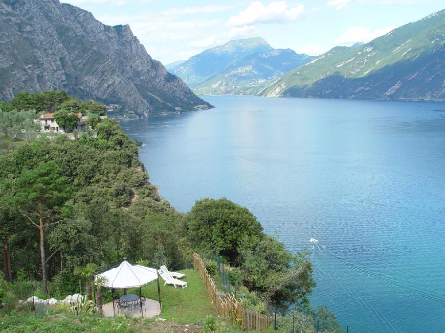 Ferienwohnung TOP MANSARDE mit Pool im Garten