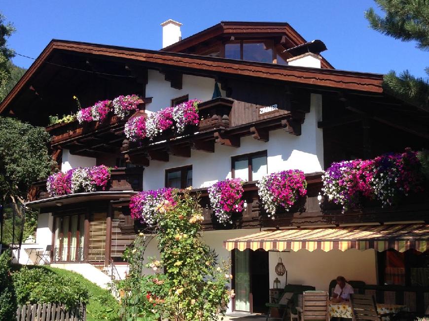 Pension Ferienhaus Gulla in  Neustift im Stubaital