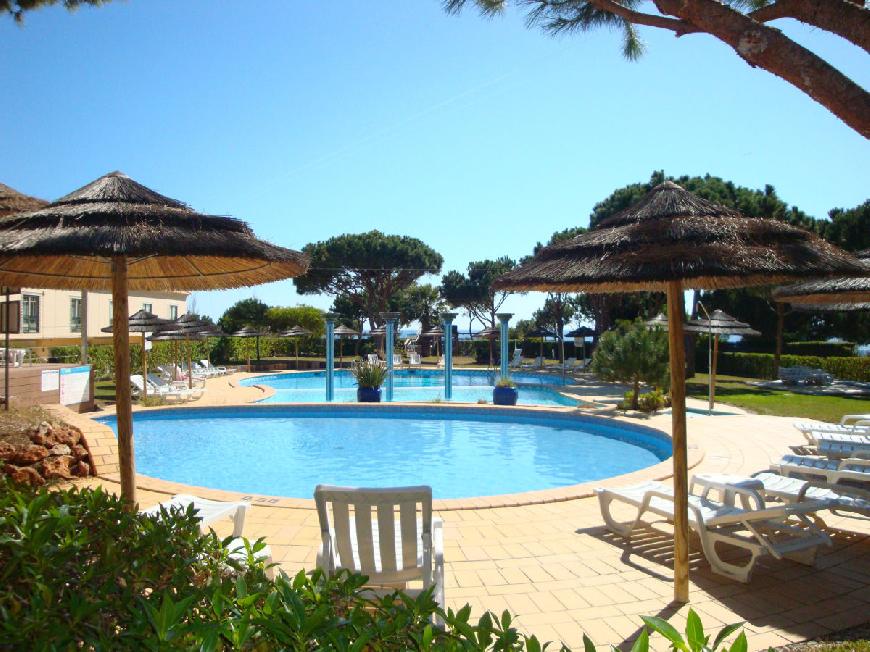 Apartment Bicos R  community pool in Albufeira