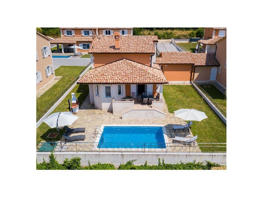 Luxuriöse Villa B mit Pool in Pula, Istrien