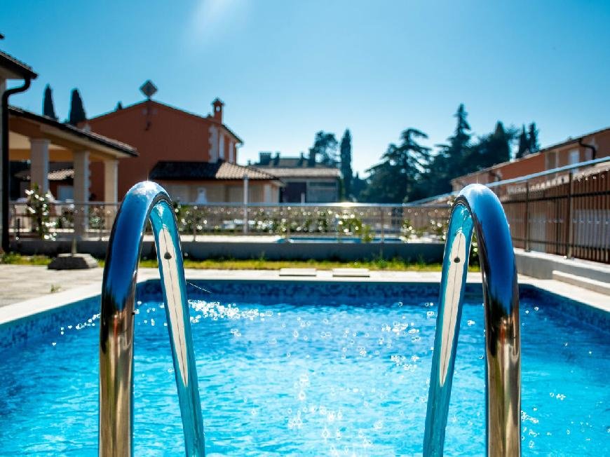 Luxuriöse Villa A mit Pool in Pula, Istrien